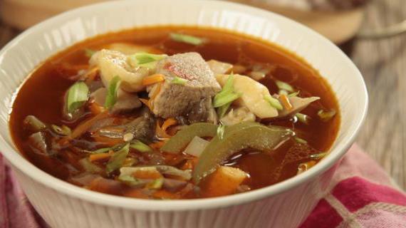 Алфельдский суп по-венгерски: сытный рецепт с мясом, овощами и клецками