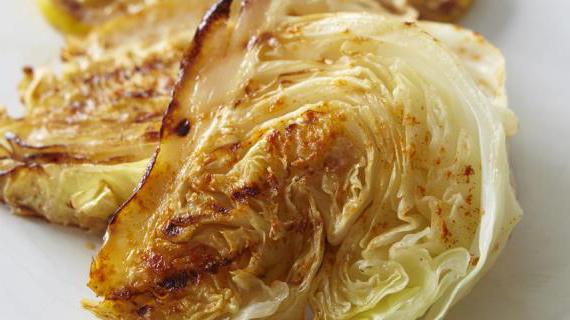 Вкусная капуста на гриле с лимоном и пряными травами — идеальное блюдо для летнего ужина