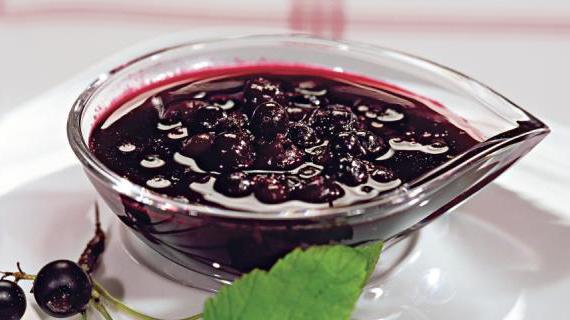 Ароматная маринованная черная смородина на зиму
