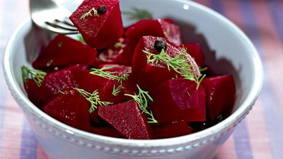 Ароматная маринованная свекла с корицей и гвоздикой