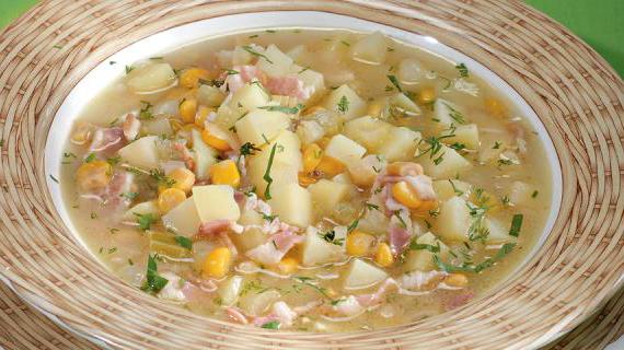 Ароматная похлебка из бекона с кукурузой и картофелем