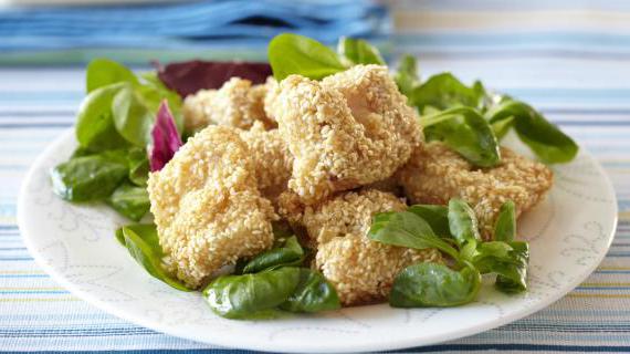 Сочные кусочки рыбы с хрустящей кунжутной корочкой и нотками имбиря
