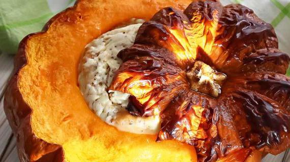 Ароматная тыква, запеченная в духовке по-женевски с сыром и багетом