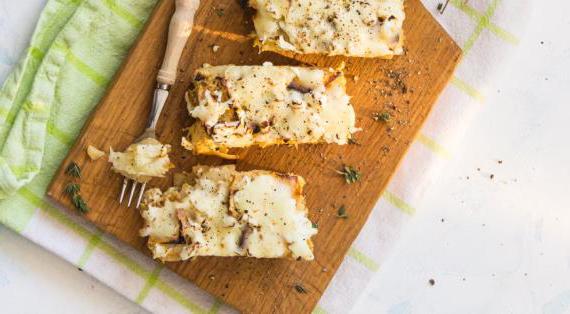 Вкусная и ароматная запеканка из корня сельдерея с тимьяном