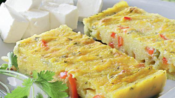 Вкусная кукурузная запеканка с овощами — идеальное блюдо для быстрого и питательного обеда