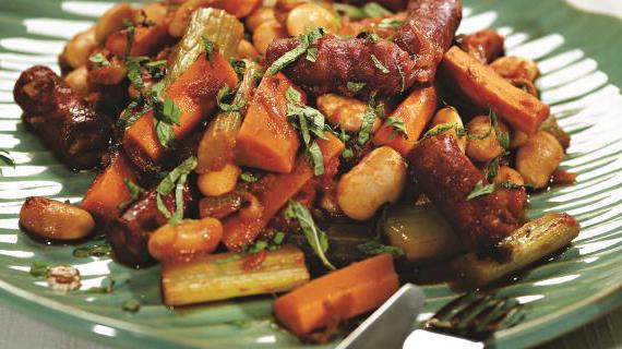 Ароматное марокканское рагу с бараньими колбасками — вкусная и аутентичная трапеза