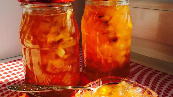 Ароматное варенье из дыни с коньяком и корицей