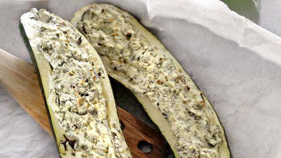 Вкусные кабачки с овечьим сыром: простое и ароматное блюдо для любого случая