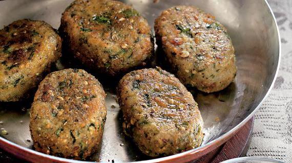Ароматные картофельные котлеты с кориандром и перцем