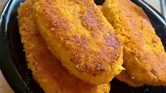 Ароматные котлеты из пшена с карри и овощами