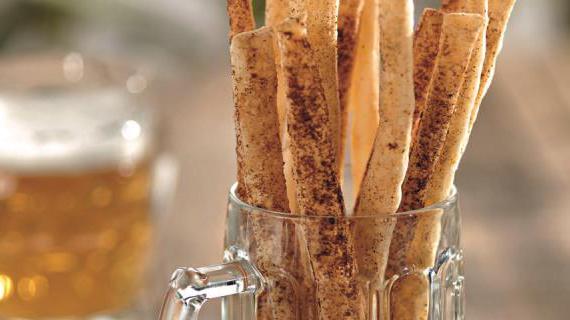 Вкусные и ароматные палочки с пряными перцами для увлекательного аперитива