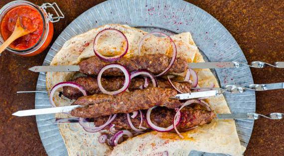 Ароматный грузинский кебаб из баранины для настоящих ценителей мяса