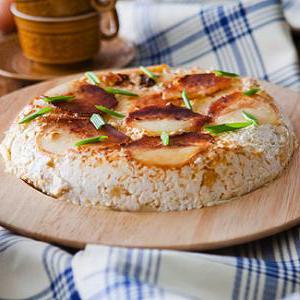 Ароматный картофель по-болгарски в мультиварке — нежное блюдо с творожной начинкой