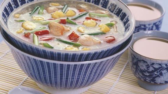 Ароматный куриный суп с кукурузой по-китайски
