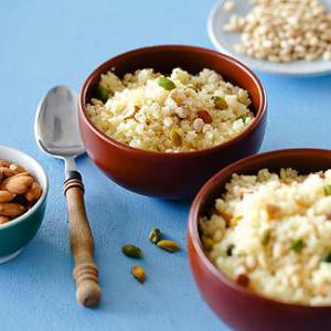 Ароматный кускус с ореховой смесью в мультиварке