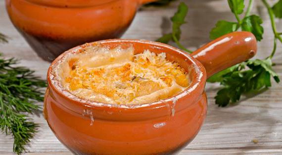 Вкусный рыбный жюльен с грибами и пармезаном: идеальный ужин на выходные