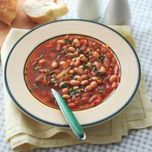 Вкусный и ароматный суп из белой и красной фасоли с пряной пастой