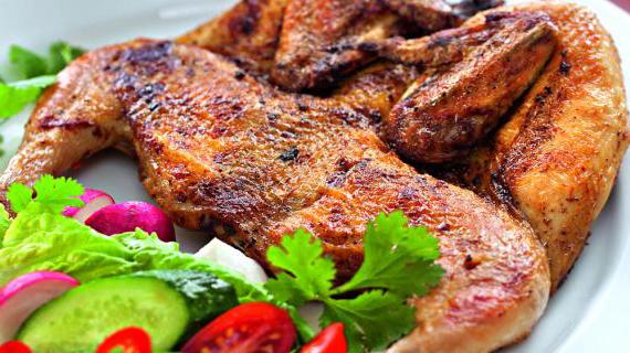 Ароматный цыпленок табака - классический рецепт грузинской кухни