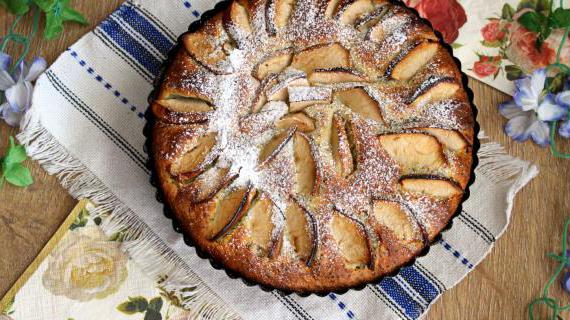 Ароматный творожный пирог с маком и сочными яблоками