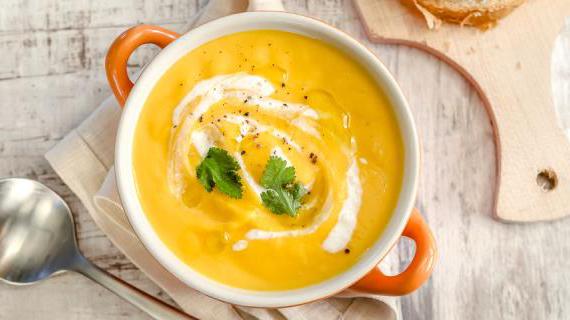 Вкусный и ароматный тыквенный суп-пюре, идеальный для вегетарианцев