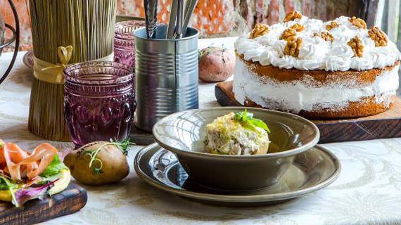 Вкусный и ароматный запеченный картофель с начинкой из цесарки