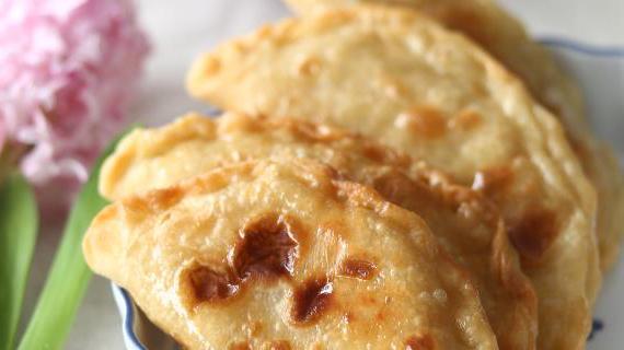 Азиатские пирожки с курицей и кунжутной начинкой: пошаговый рецепт