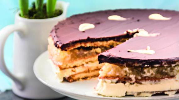 Праздничный яблочно-творожный торт: вкус, аромат и красота на каждом слое