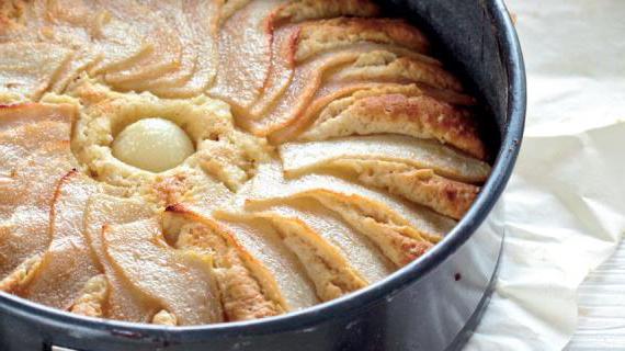 Домашний торт с грушами и граппой - вкусный десерт для всей семьи