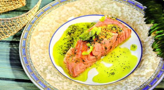Форель с изысканными цитрусово-ароматными маслами