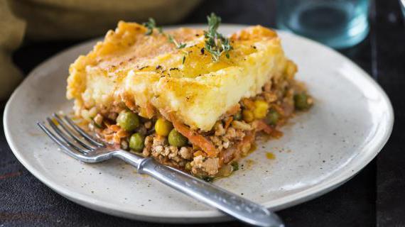 Инкрустированная картофельная запеканка с мясной начинкой и ароматными специями