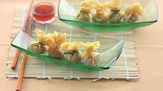 Хрустящие жареные вонтоны с креветками и свининой — вкусный азиатский перекус