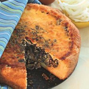 Хрустящий луковый пирог с ароматной начинкой