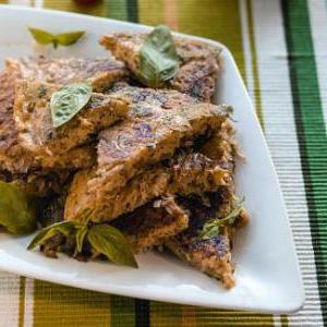 Итальянская фриттата с луком и бальзамическим уксусом: вкусный и ароматный завтрак