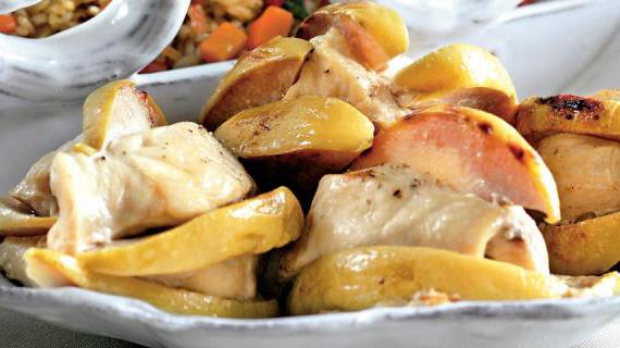 Изысканная курица с айвой в шоколадных тонах