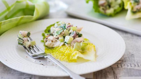 Изысканный салат с курицей для особого случая