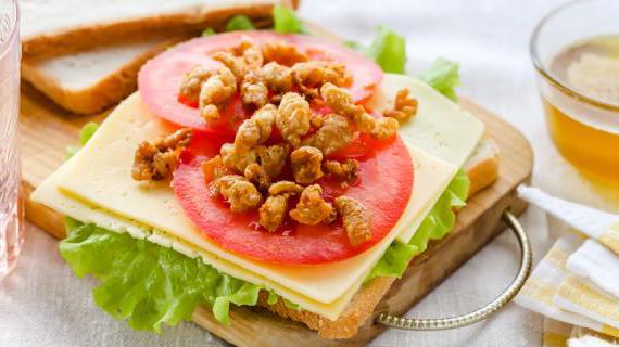Как приготовить ароматный топленый куриный жир со шкварками в домашних условиях