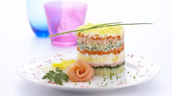Как приготовить вкусный салат Мимоза: классический рецепт с рыбой