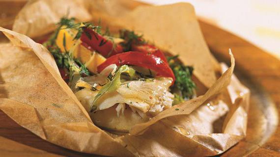 Рыбное блюдо в пергаменте: простой и вкусный рецепт камбалы