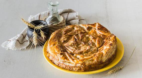 Вкусный и ароматный пирог с капустой в слоеном тесте — идеальное блюдо для семейного ужина