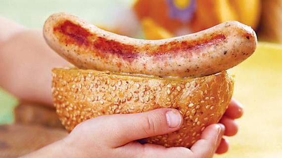 Вкусные колбаски в пивном маринаде — семейный десерт с нотками аромата