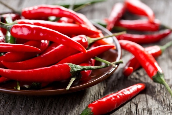 Красный перец: польза, виды и применение в кулинарии и медицине