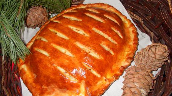 Кулебяка с разнообразной начинкой: грибной, мясной и рисовой