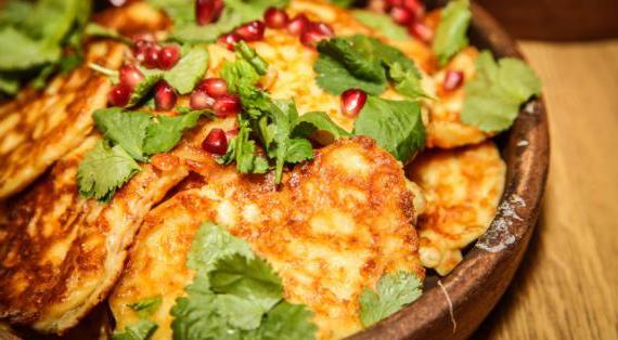 Ленивые хачапури: быстрый и вкусный рецепт на скорую руку