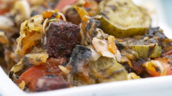 Уникальный обед из мясной солянки с морской капустой: вкус, который оставит след в памяти