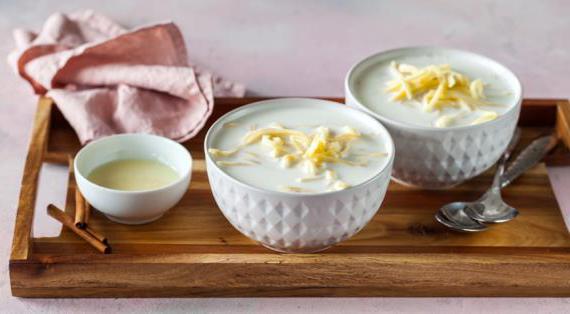 Нежная молочная лапша с корицей