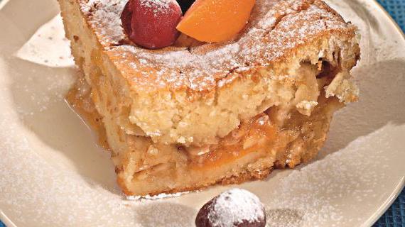 Нежное суфле с абрикосами и медово-миндальной начинкой