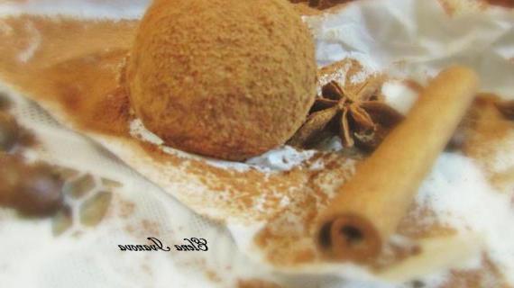 Полезные трюфели с авокадо, арахисовой пастой и курагой — оригинальный десерт без выпечки