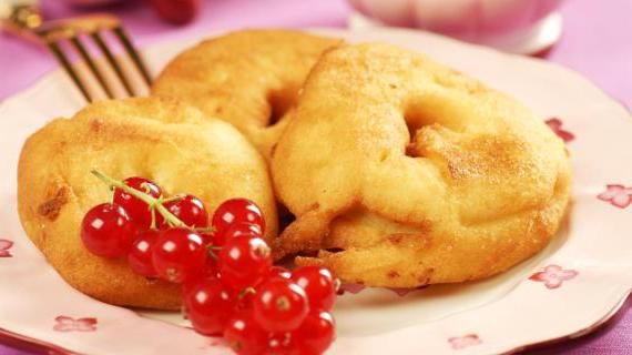 Хрустящие яблочные пончики с ароматной корицей — вкусное угощение на любой вкус