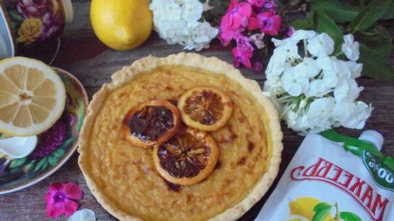 Рецепт лимонного пирога с карамелизированными дольками