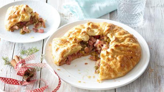 Рецепт мясного пирога с разнообразной начинкой